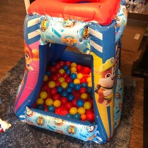 Paw Patrol Inflatable Ball Pit with Balls